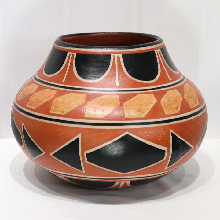 Santo Domingo Jar by Robert Tenorio - Garland's