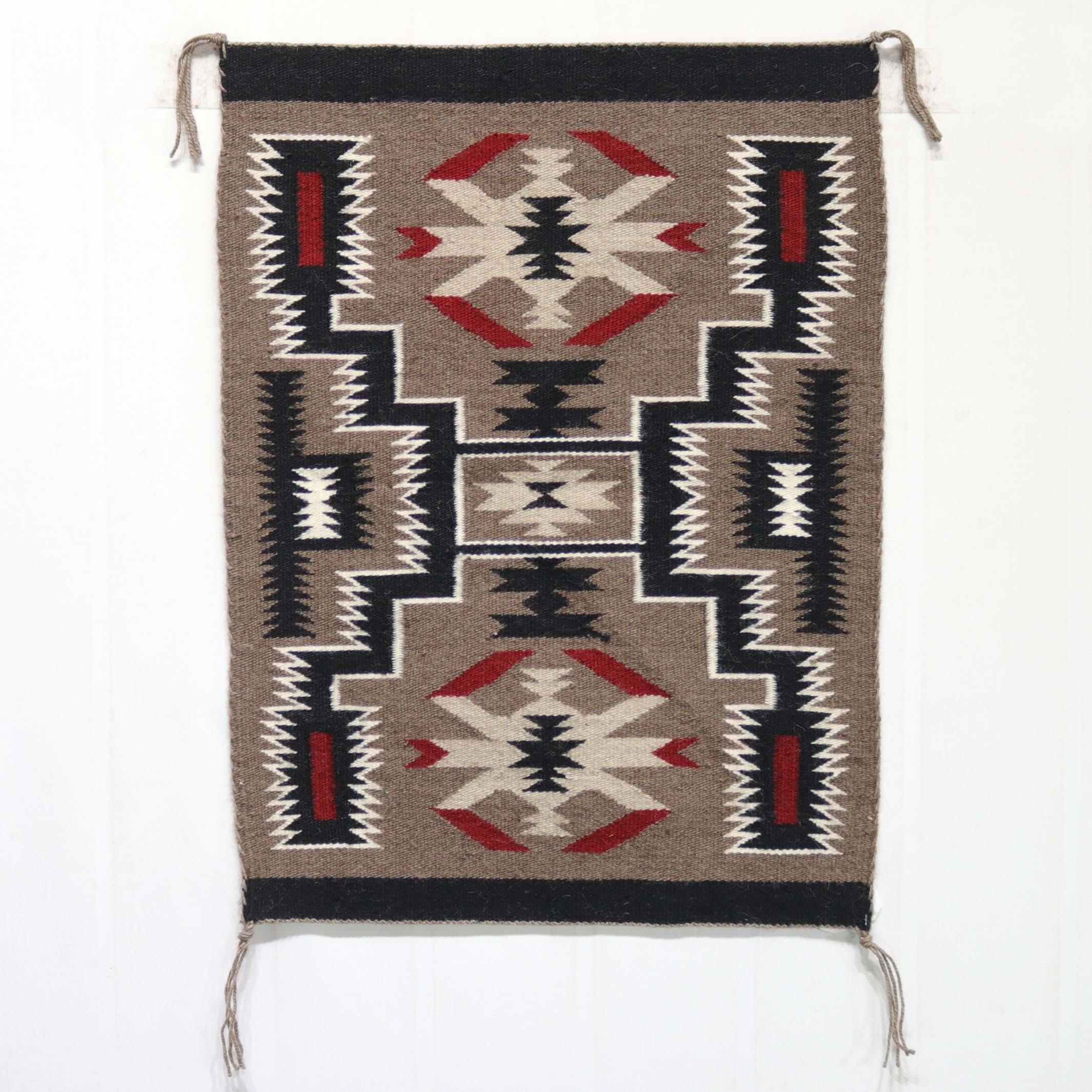 Navajo Rugs – Garland's