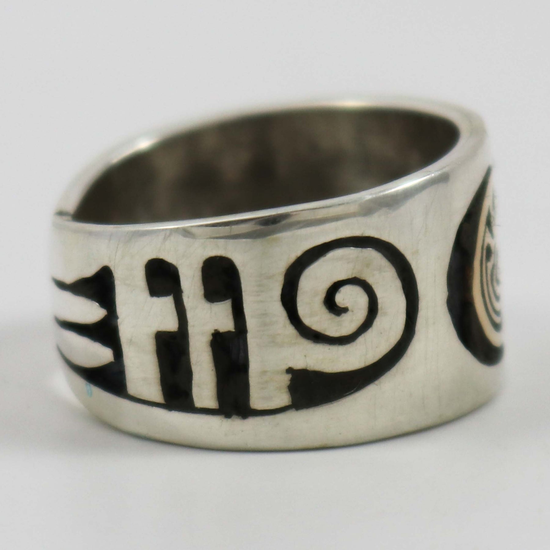 Man in the Maze Ring – Garland's